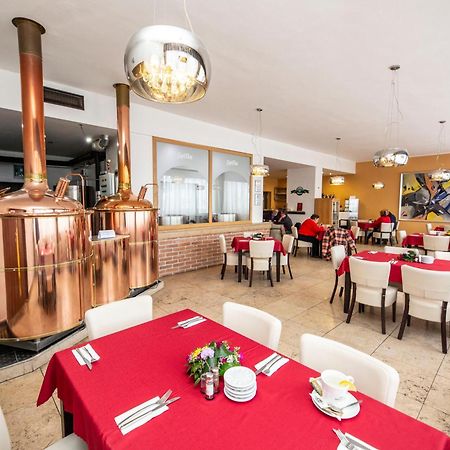 Mestsky Hotel Bobik Volary Extérieur photo
