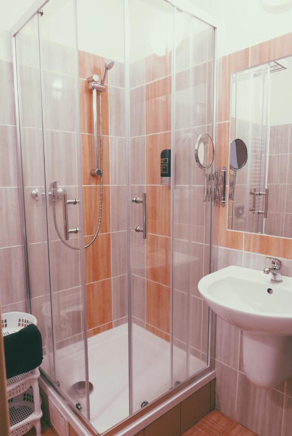 Mestsky Hotel Bobik Volary Extérieur photo